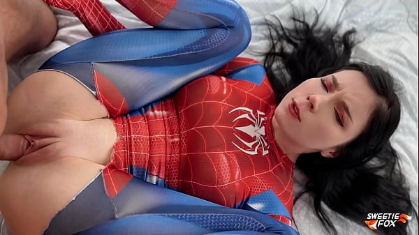 Spider Woman porno y otros cosplay de Sweetie Fox