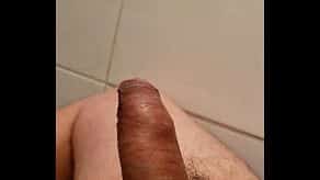 Hay hombres que pueden eyacular sin tocarse viendo porno
